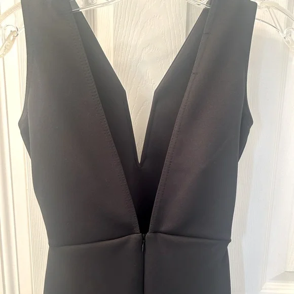 Missguided Black Sleeveless Maxi Dress - Picture 3 of 5
